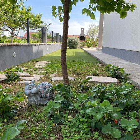 Villa Fidelissima Kaštela エクステリア 写真